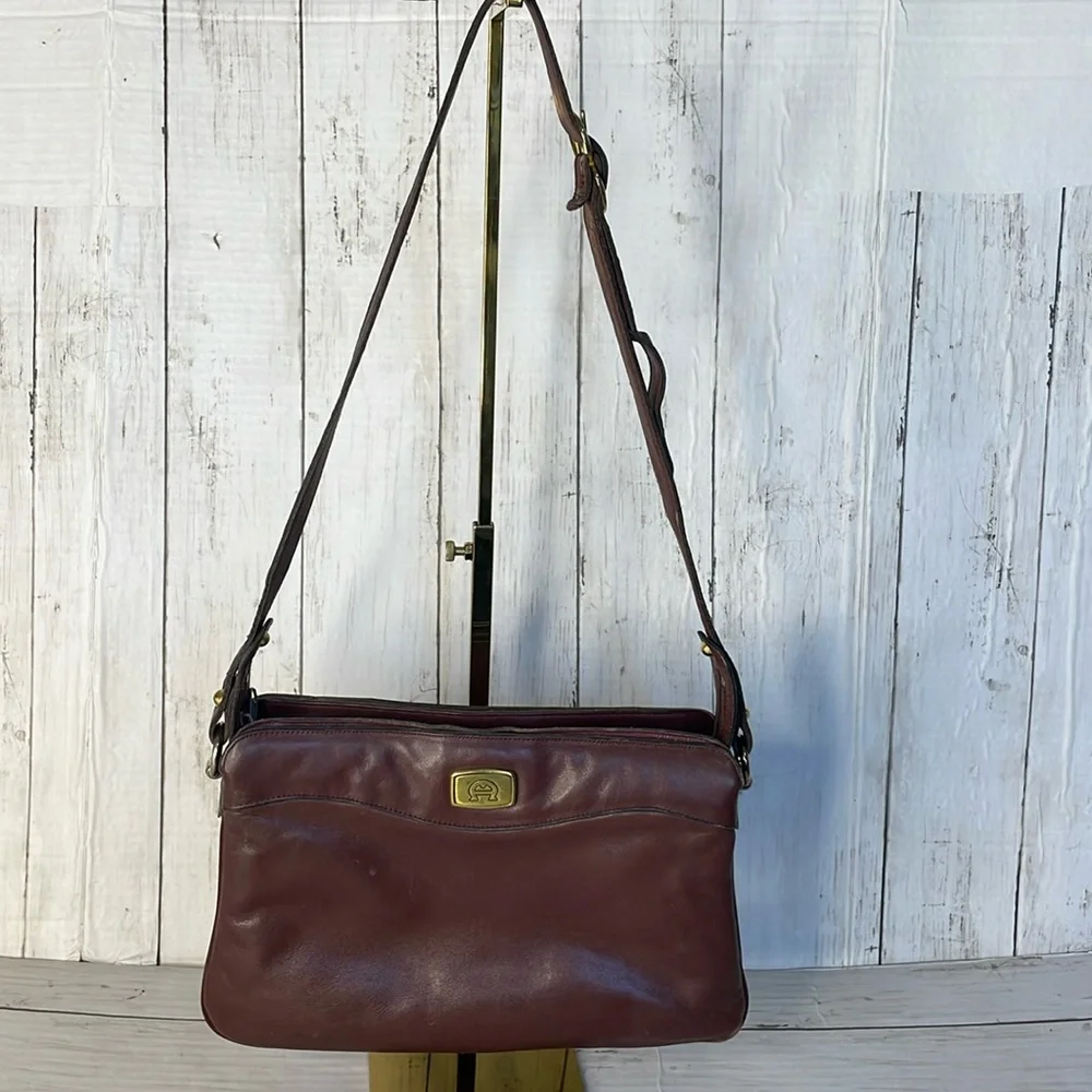 Etienne Aigner Vintage 1980's Oxblood/Burgundy Crossbody